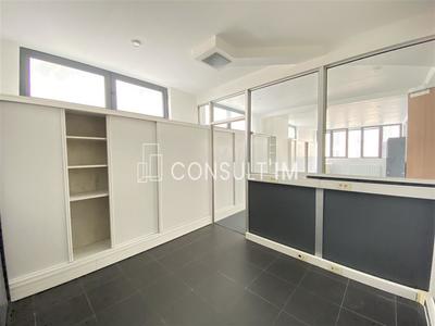 Bureau - 74 m²