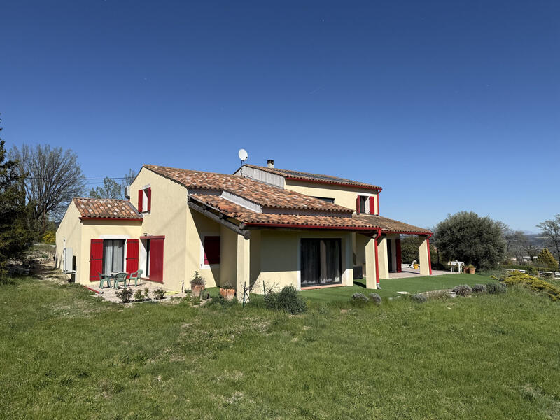 Villa - 239 m² - 8 pièces