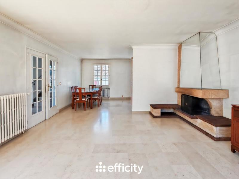 Maison - 100 m² - 5 pièces