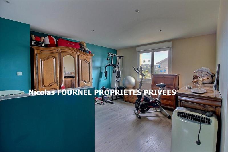 Maison - 175 m² - 5 pièces