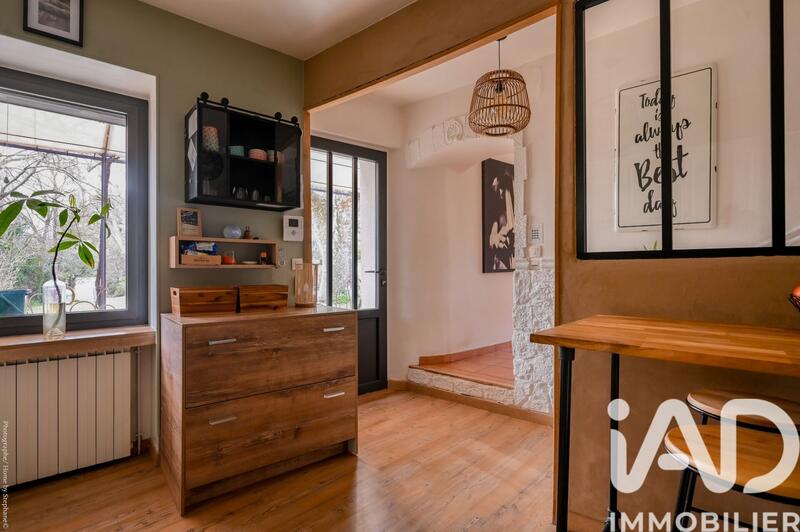 Maison - 228 m² - 6 pièces