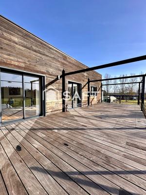 Maison - 140 m² - 4 pièces