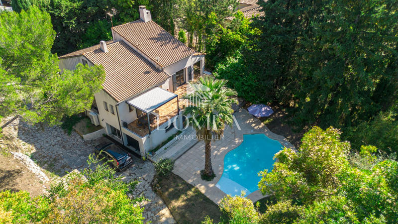 Villa - 170 m² - 7 pièces