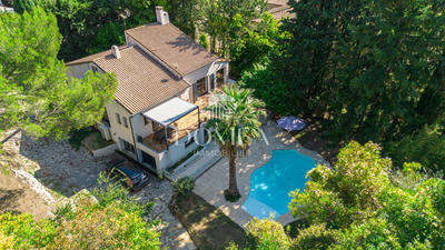 Villa - 170 m² - 7 pièces