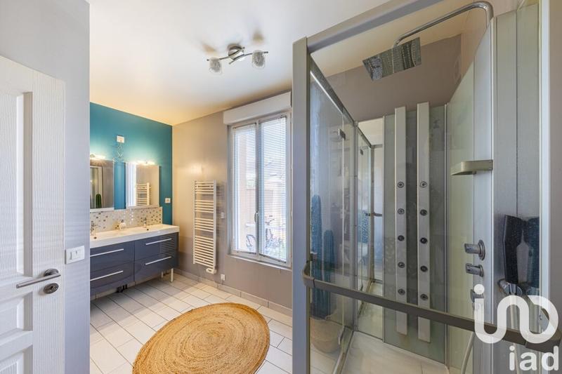 Maison - 146 m² - 8 pièces