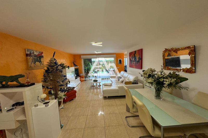 Appartement - 82 m² - 3 pièces