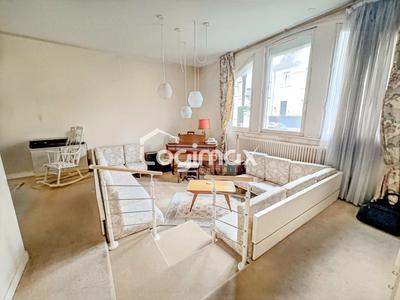 Maison - 137 m² - 5 pièces