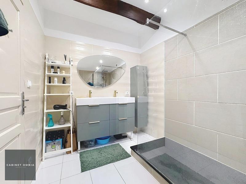 Appartement - 96 m² - 4 pièces