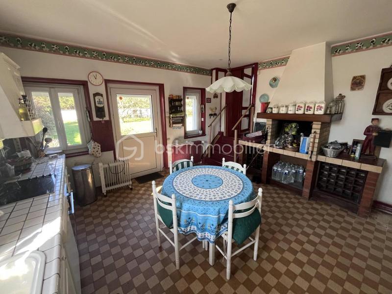 Demeure - 324 m² - 11 pièces