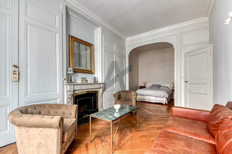 Appartement - 189 m² - 6 pièces