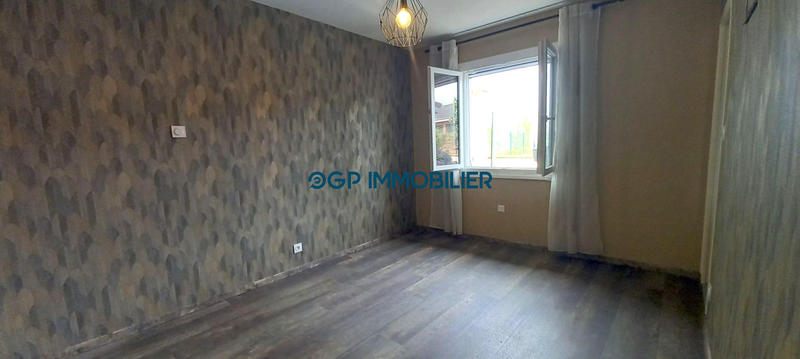 Maison traditionnelle - 178 m² - 7 pièces