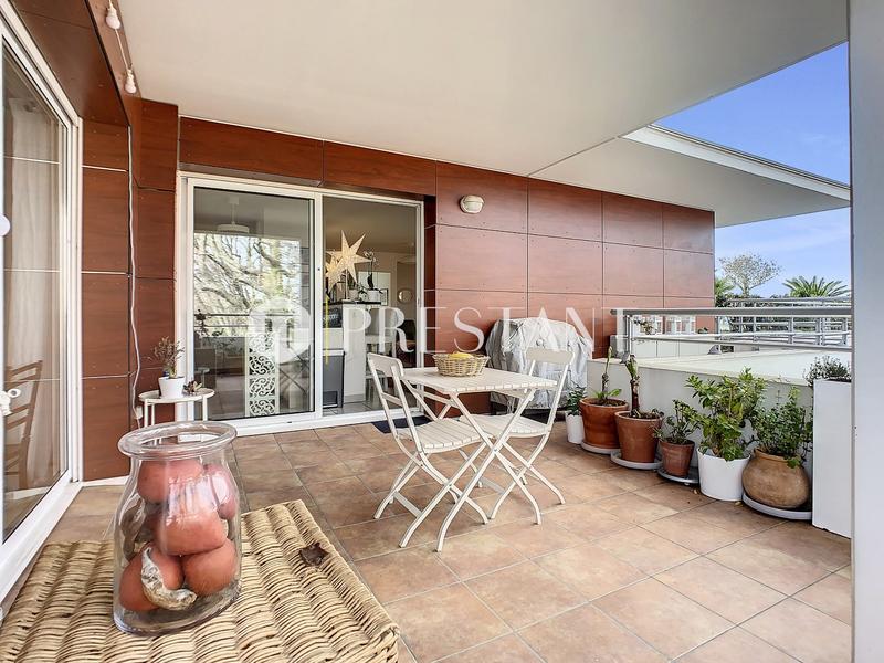 Appartement - 92 m² - 3 pièces