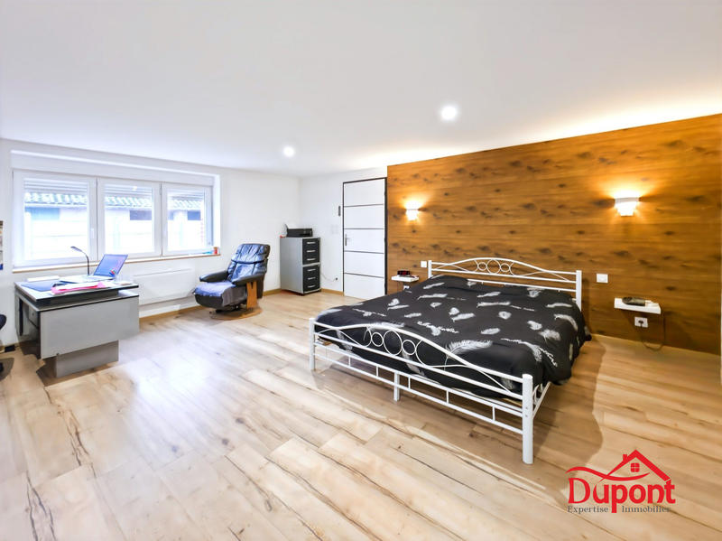 Maison - 297 m² - 10 pièces