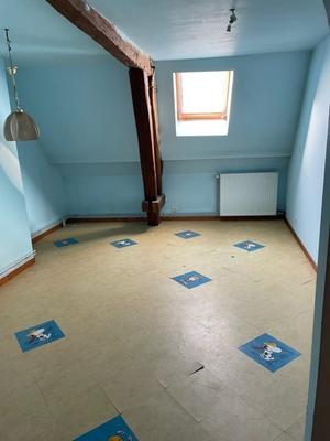 Appartement - 85 m² - 3 pièces