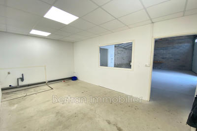 Local commercial - 84 m²