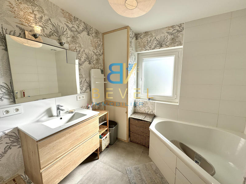 Maison - 60 m² - 3 pièces