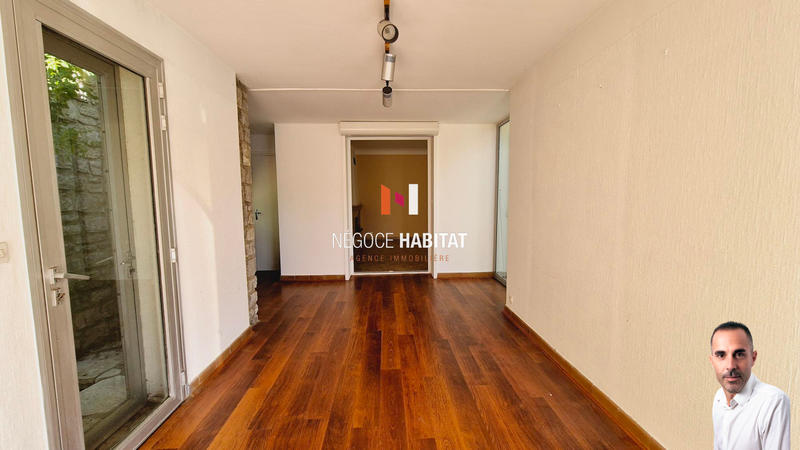 Villa - 260 m² - 8 pièces