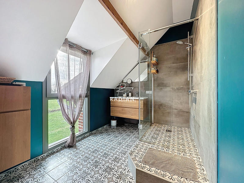 Maison - 212 m² - 5 pièces