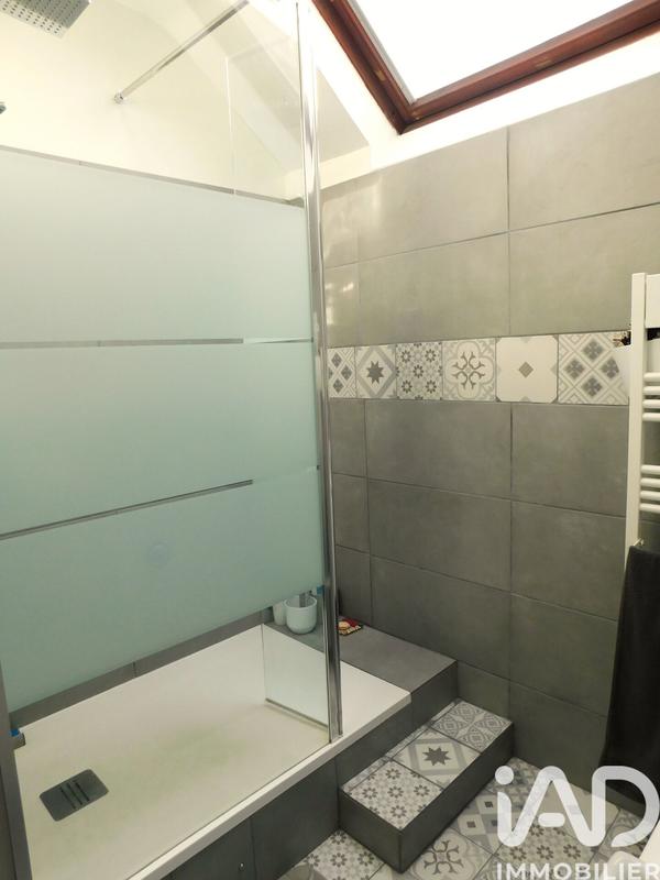 Maison - 211 m² - 7 pièces