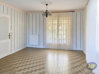 Maison - 87 m² - 5 pièces