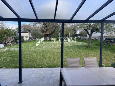 Maison - 110 m² - 6 pièces