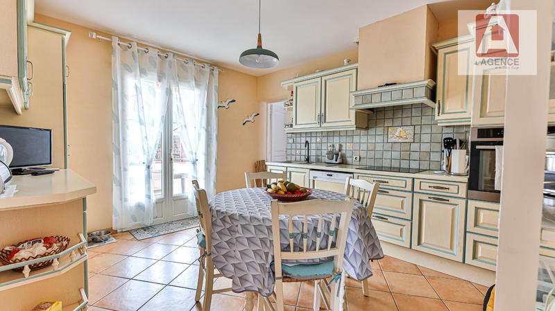 Maison - 121 m² - 4 pièces