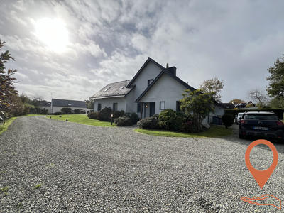 Maison contemporaine - 220 m² - 9 pièces