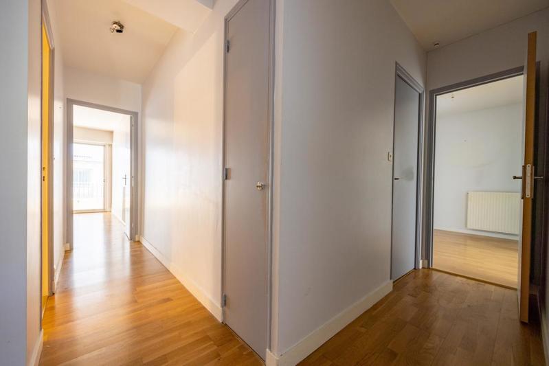 Appartement - 80 m² - 3 pièces