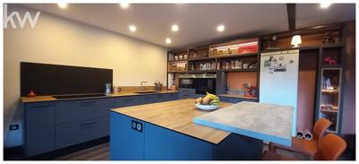 Maison - 206 m² - 7 pièces