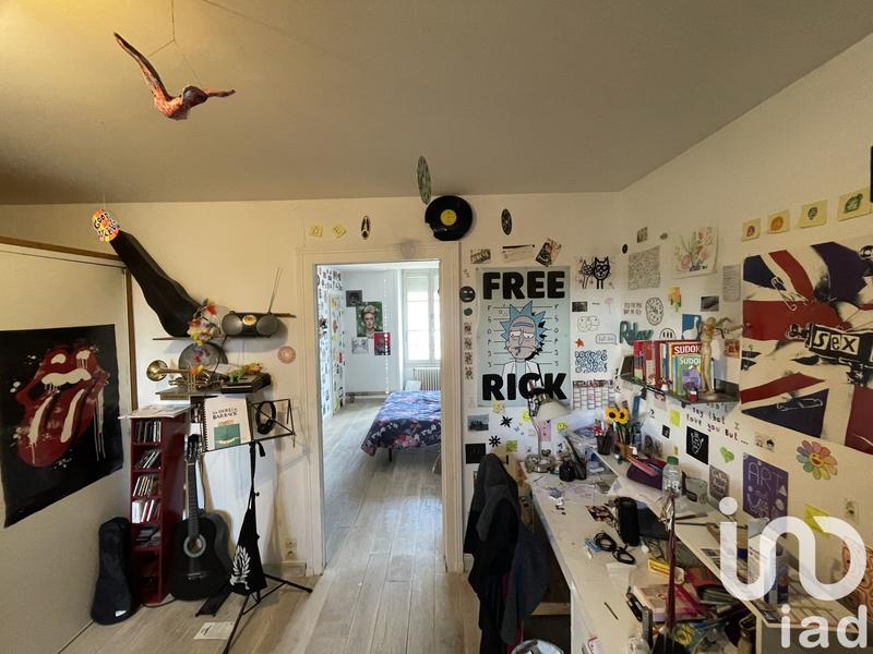 Maison - 240 m² - 9 pièces