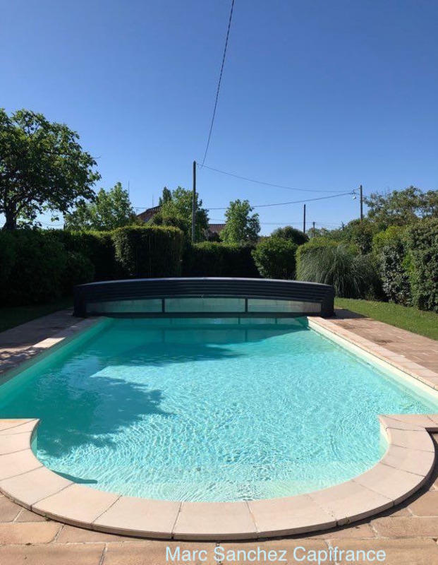 Maison - 302 m² - 9 pièces