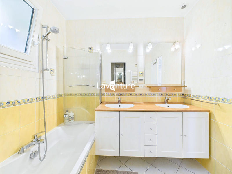 Maison contemporaine - 119 m² - 5 pièces