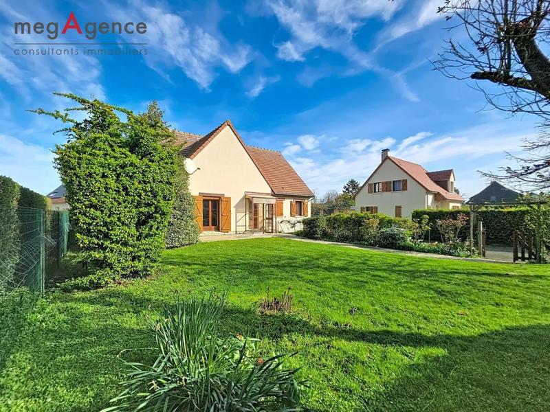 Maison traditionnelle - 145 m² - 7 pièces