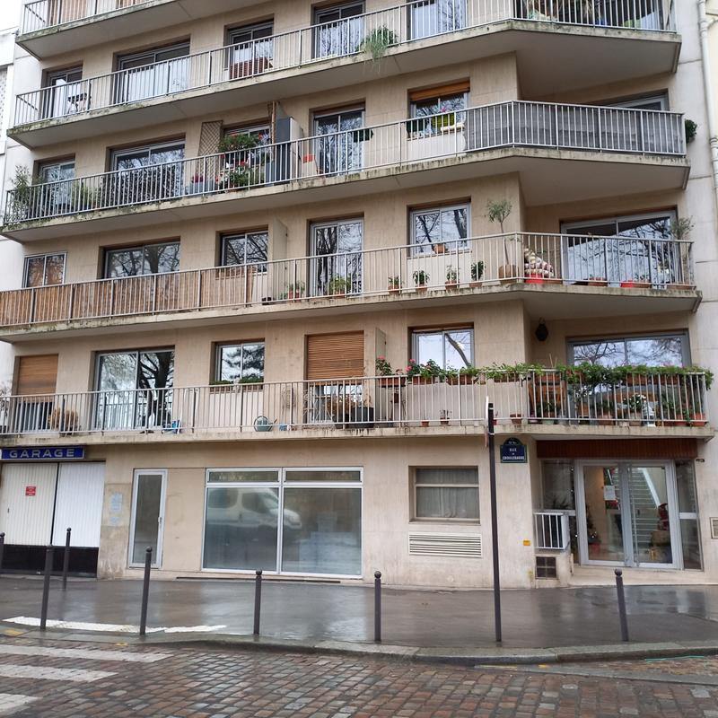 Parking / Garage - 12 m²