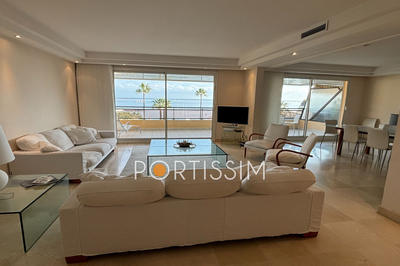 Appartement - 157 m² - 4 pièces