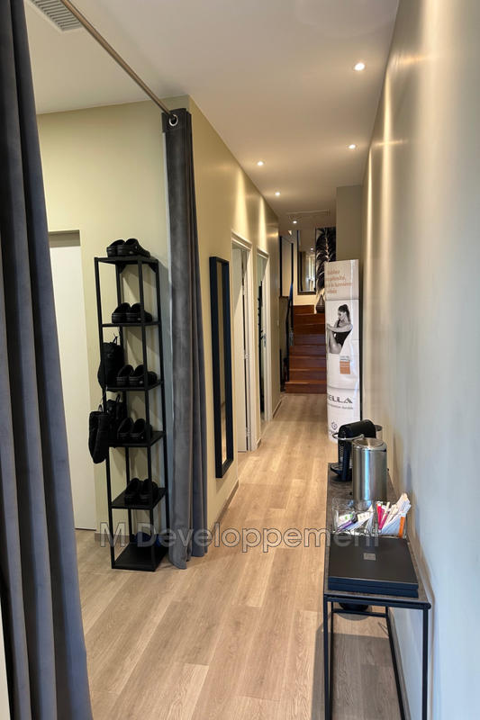 Local commercial - 105 m²