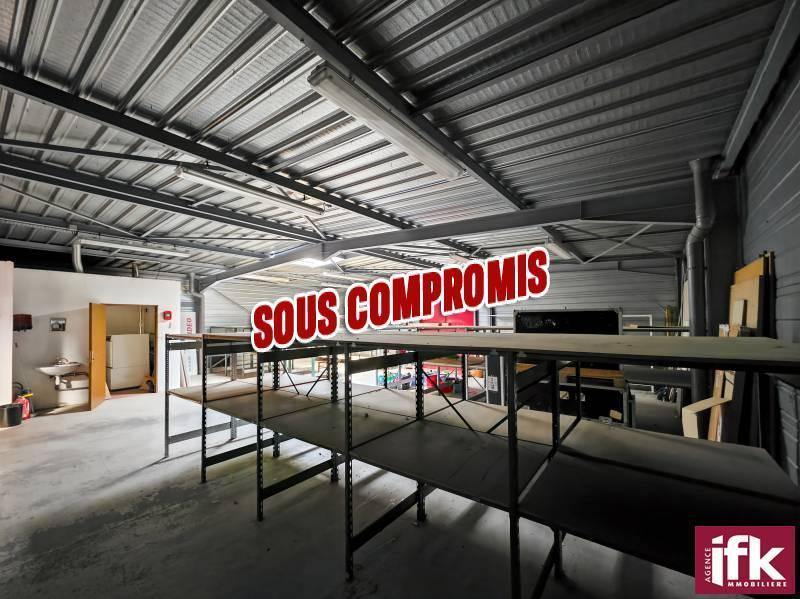 Local commercial - 233 m²