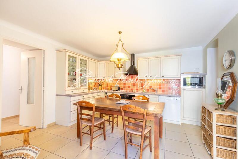 Maison de village - 187 m² - 8 pièces