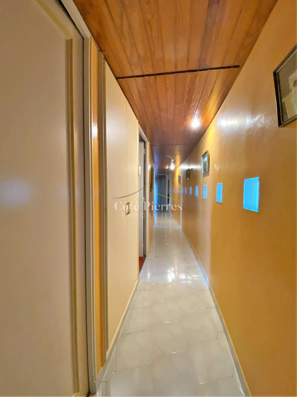 Villa - 200 m² - 6 pièces