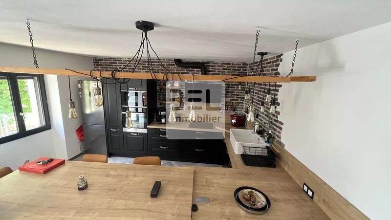 Corps de ferme - 212 m² - 11 pièces