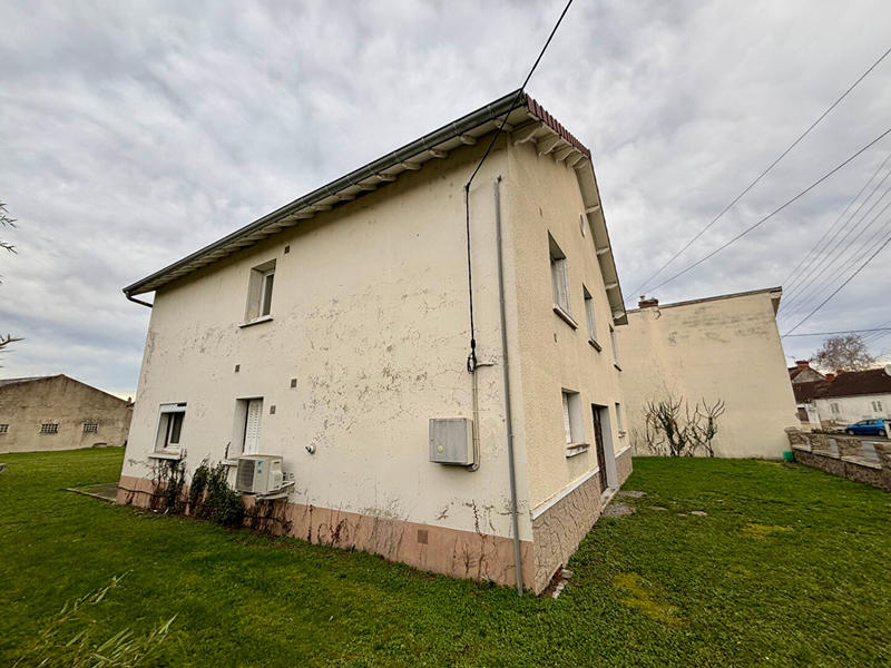 Maison - 180 m² - 6 pièces