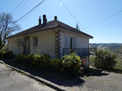 Maison - 102 m² - 5 pièces