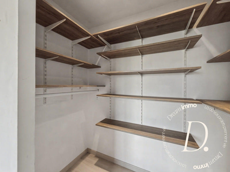 Maison - 111 m² - 4 pièces