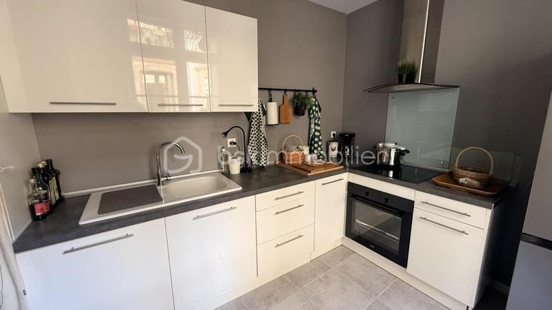 Immeuble - 350 m² - 8 pièces