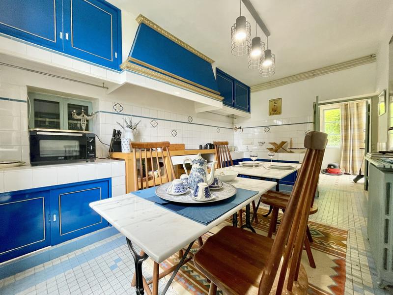 Maison traditionnelle - 130 m² - 8 pièces