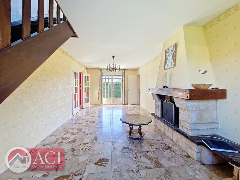 Maison - 104 m² - 7 pièces