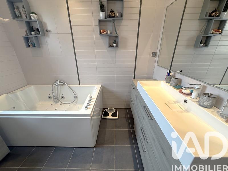 Maison - 144 m² - 5 pièces