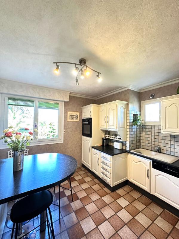 Maison - 174 m² - 7 pièces