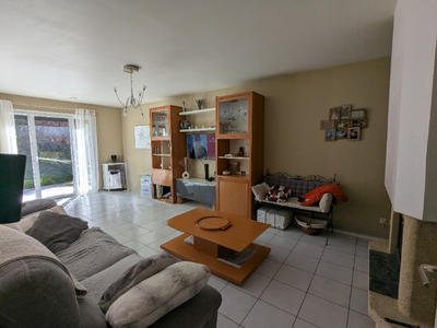 Maison - 90 m² - 4 pièces