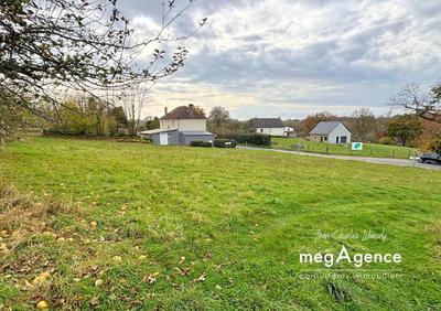 Terrain constructible - 1 109 m²